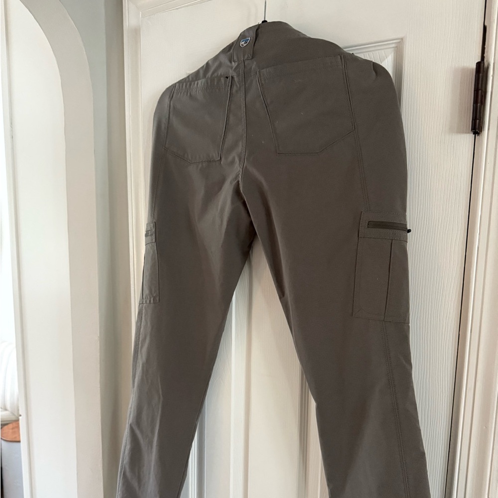 Kuhl women’s  gray  Cargo Pants